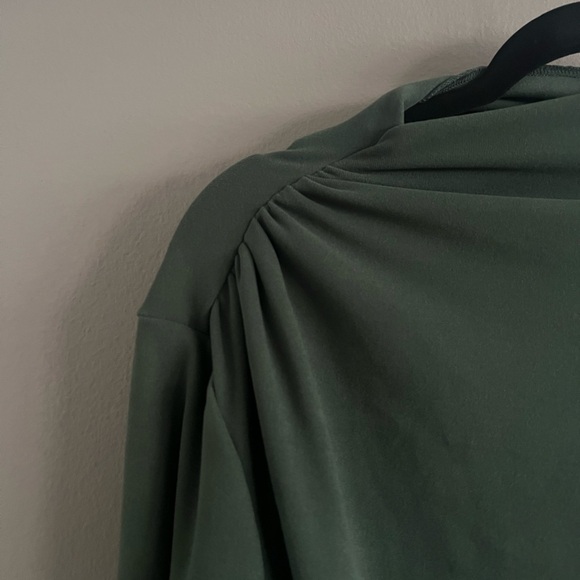 SHEIN Green Ruched long sleeve mock neck top - Picture 6 of 8